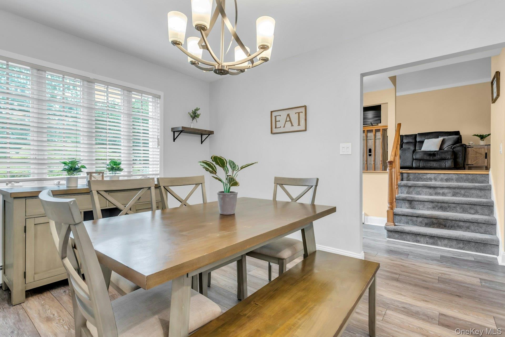 8 Lois Lane, Old Bethpage, NY 11804