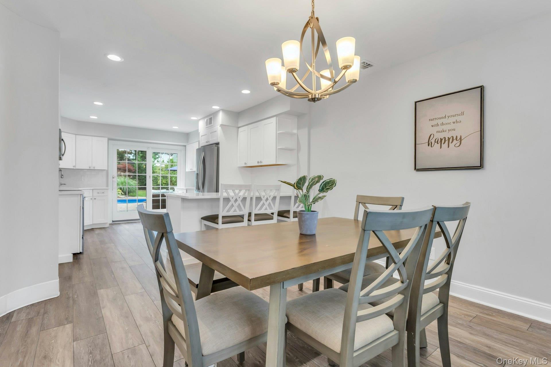 8 Lois Lane, Old Bethpage, NY 11804