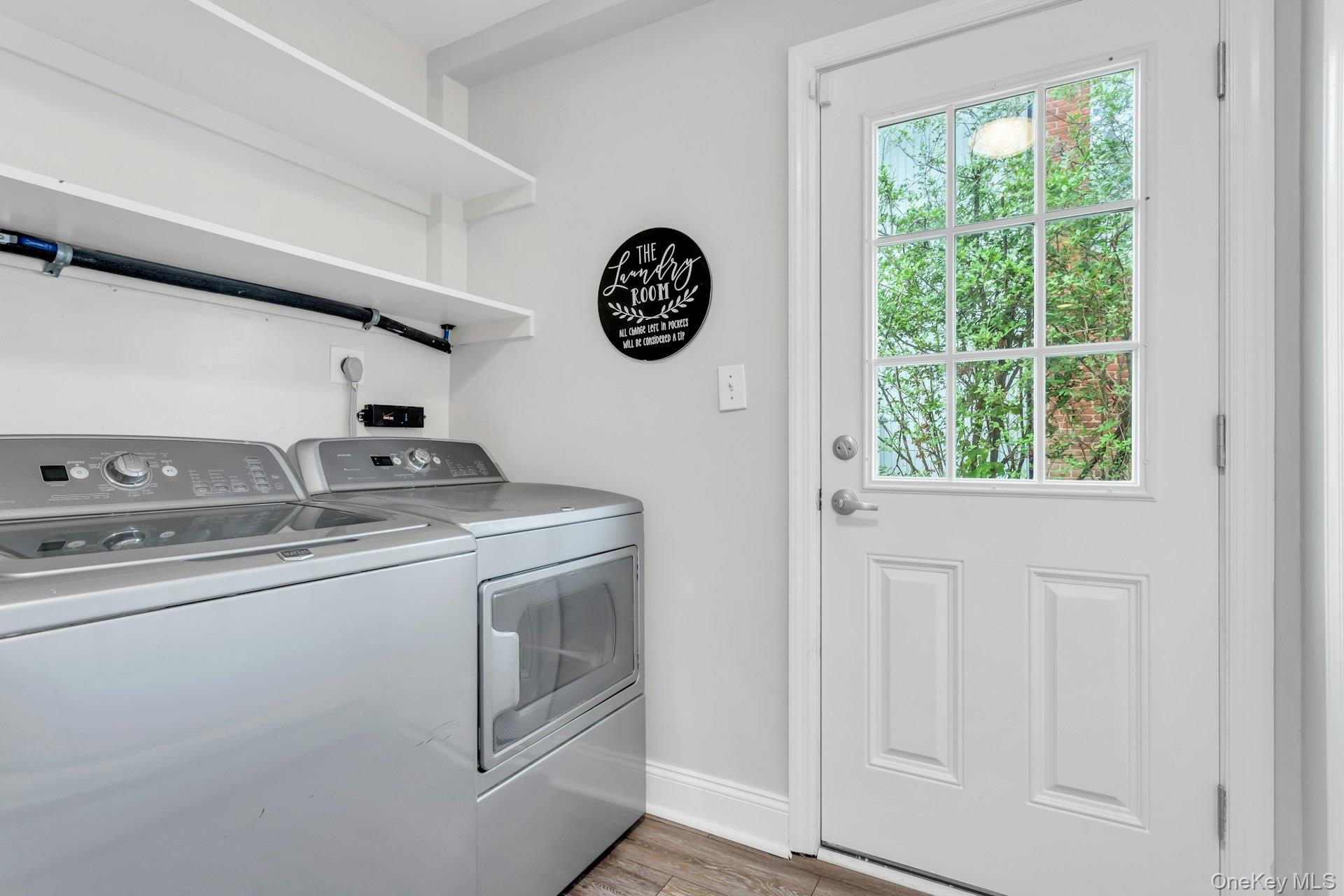 8 Lois Lane, Old Bethpage, NY 11804