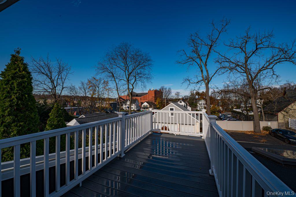 17 Fairview Street, Huntington, NY 11743