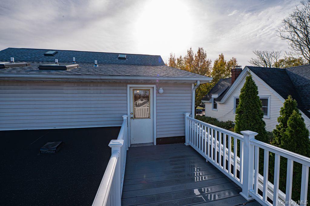 17 Fairview Street, Huntington, NY 11743