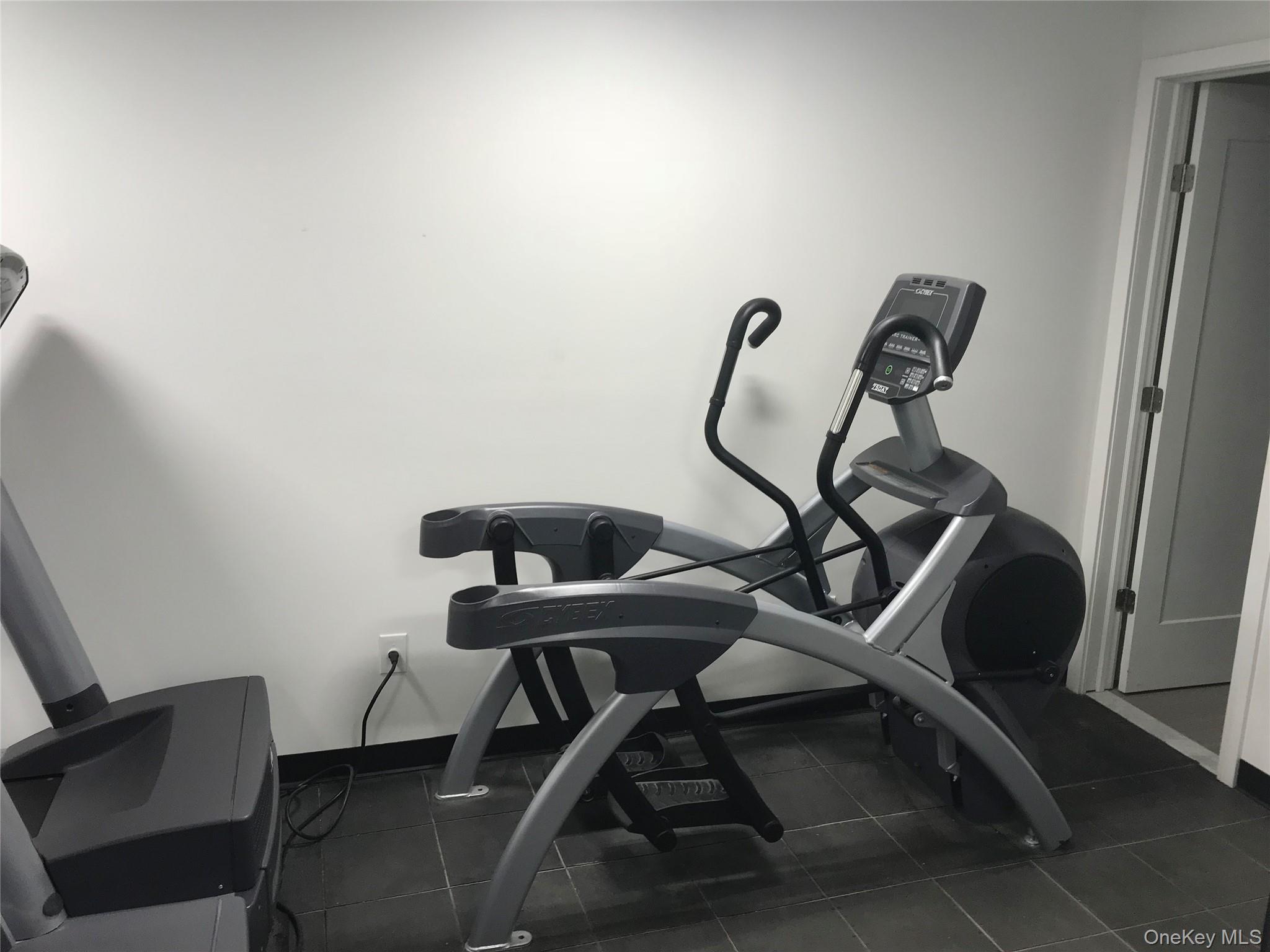 215 E Broadway # 6S, Long Beach, NY 11561