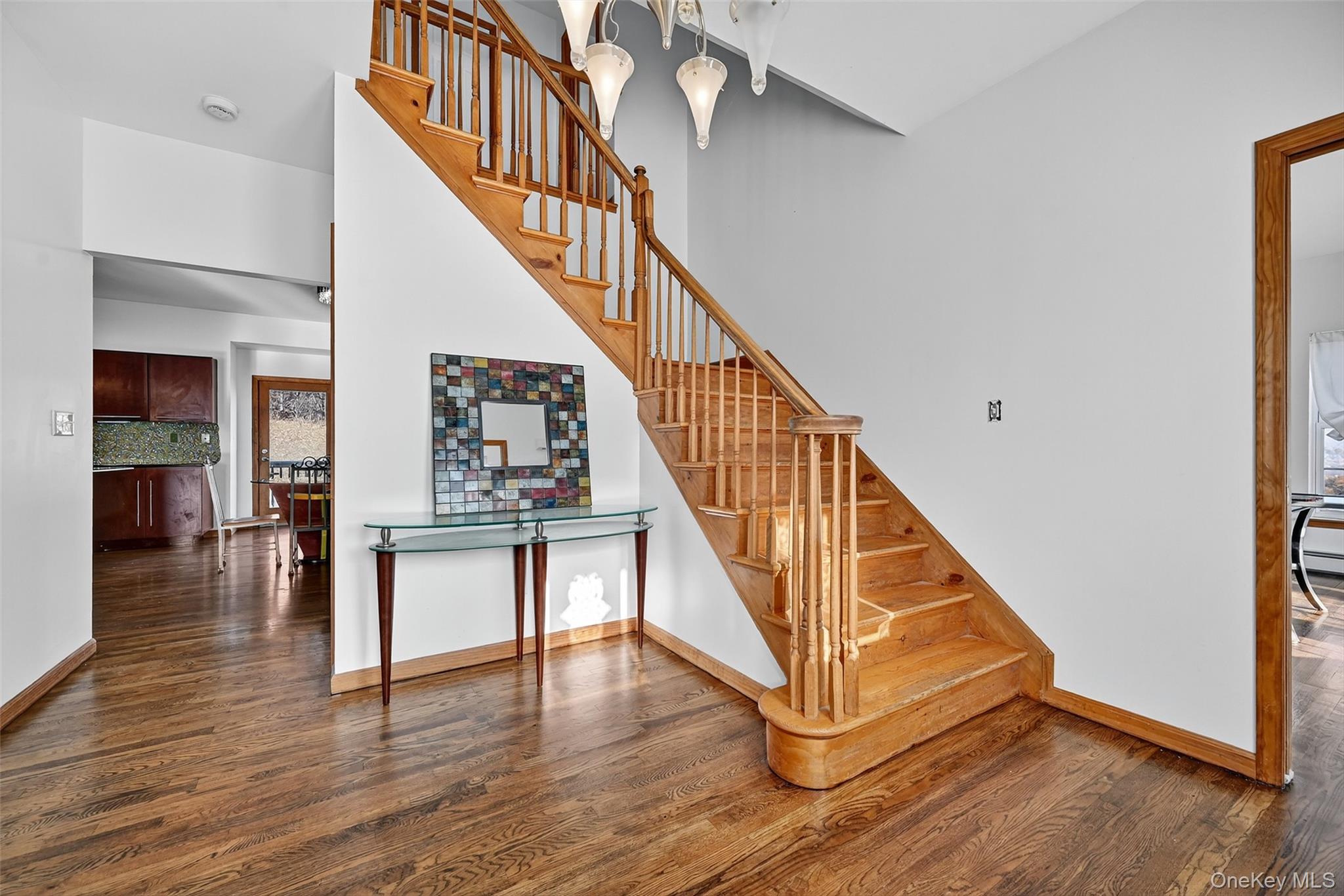 8 Alloway Crescent, Highland Mills, NY 10930