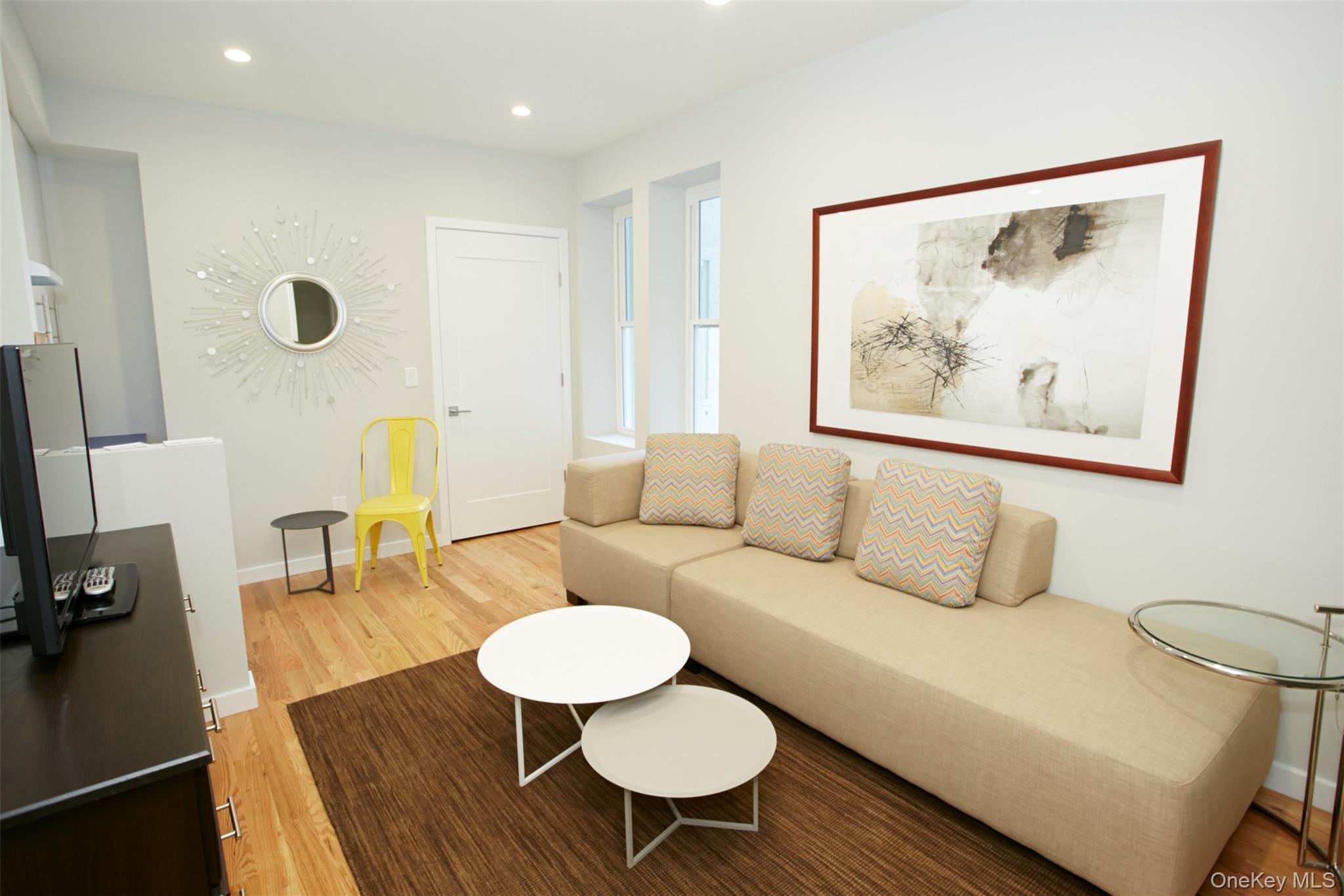 215 E Broadway # 2M, Long Beach, NY 11561