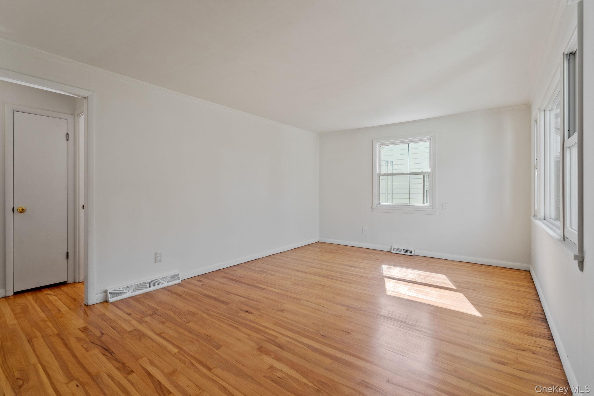 43 Woodland Avenue, Poughkeepsie, NY 12603