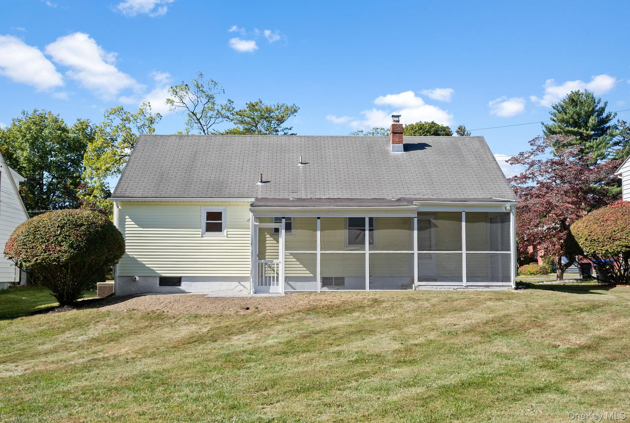 43 Woodland Avenue, Poughkeepsie, NY 12603