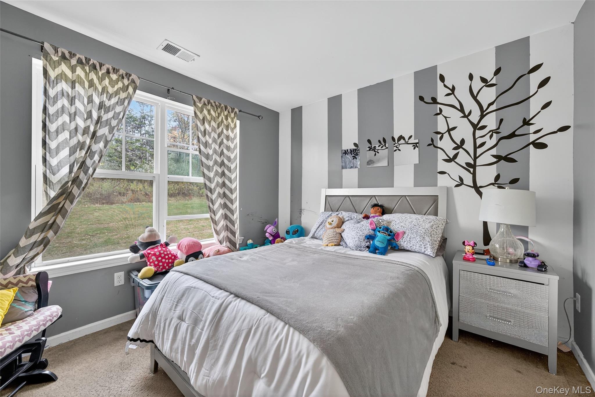 1404 Hawthorn Way, New Windsor, NY 12553