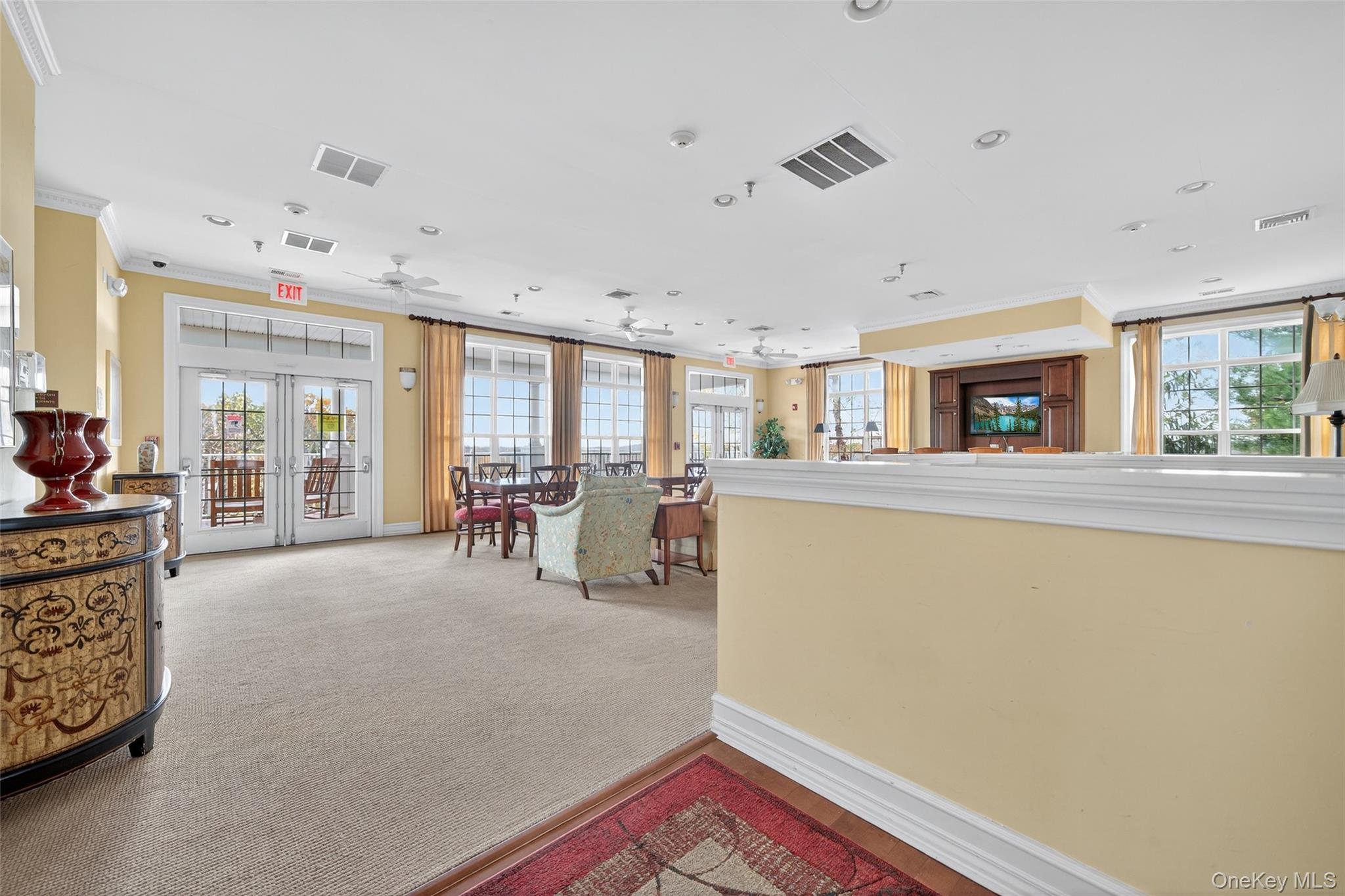 1404 Hawthorn Way, New Windsor, NY 12553