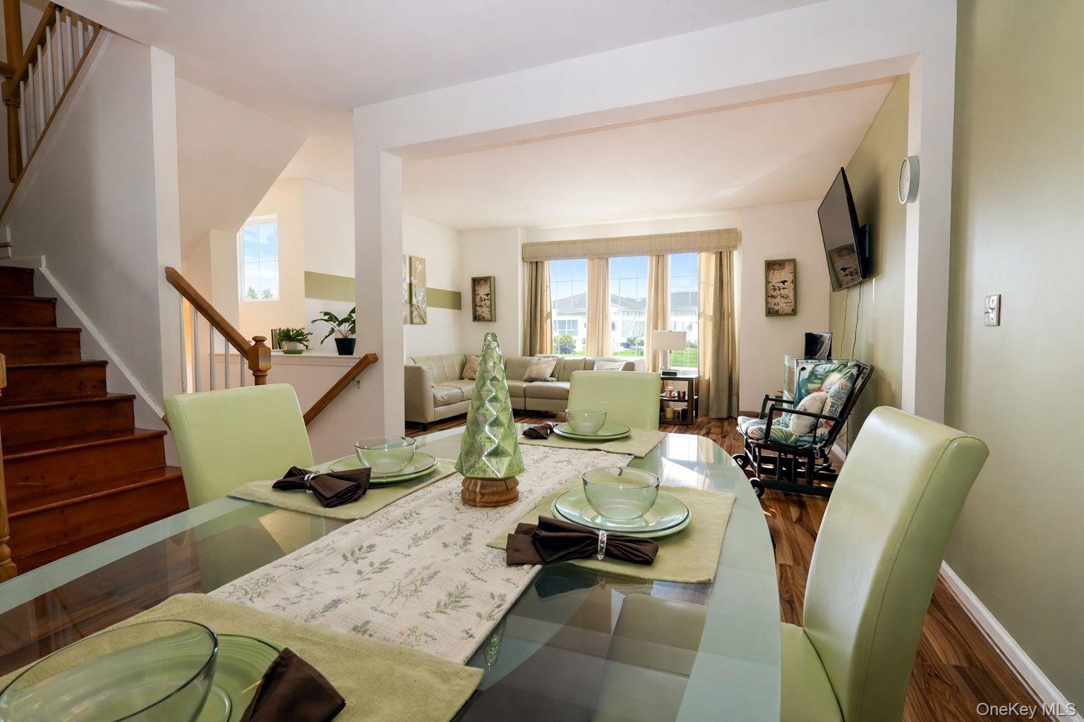 1404 Hawthorn Way, New Windsor, NY 12553