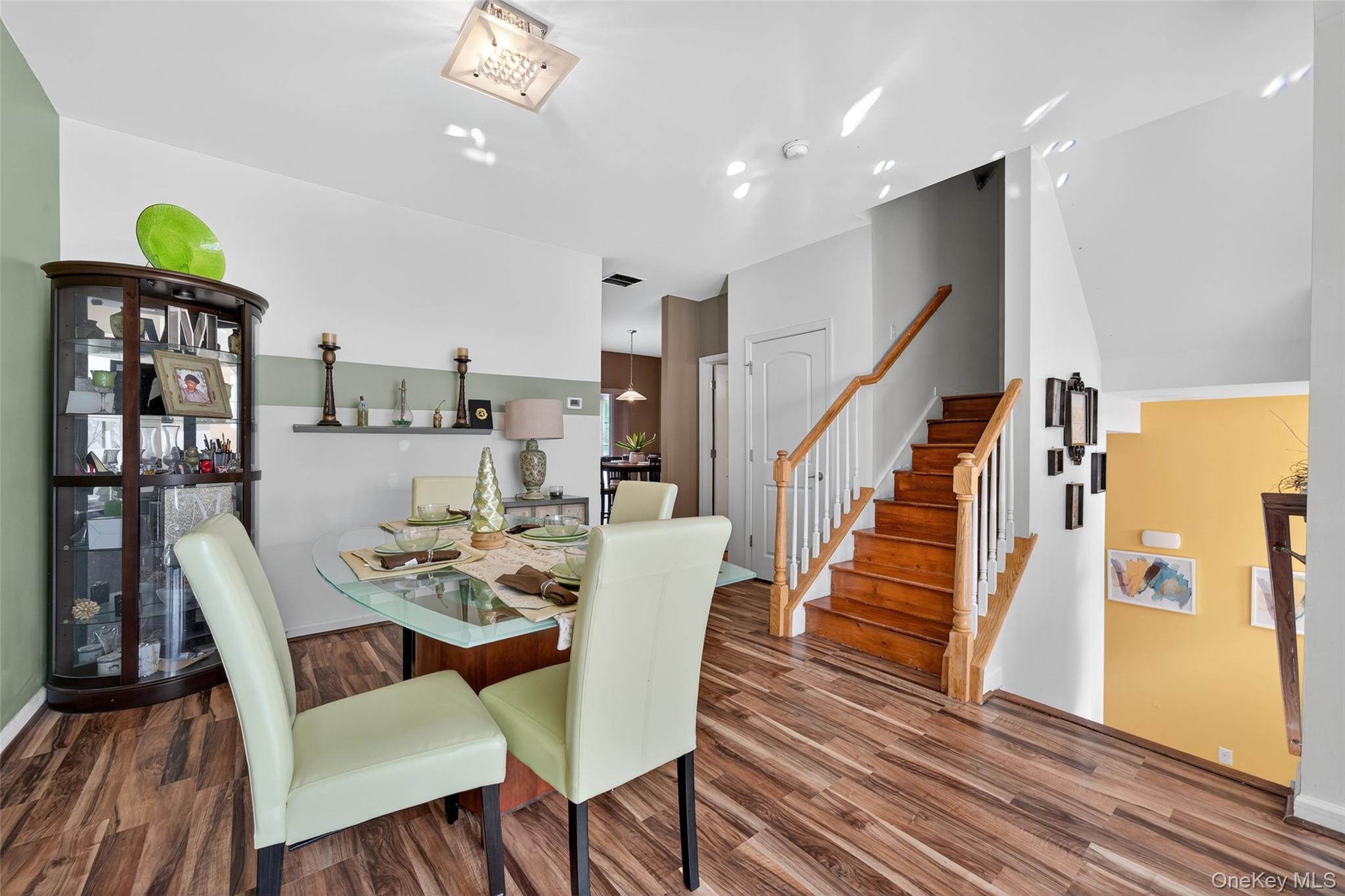 1404 Hawthorn Way, New Windsor, NY 12553