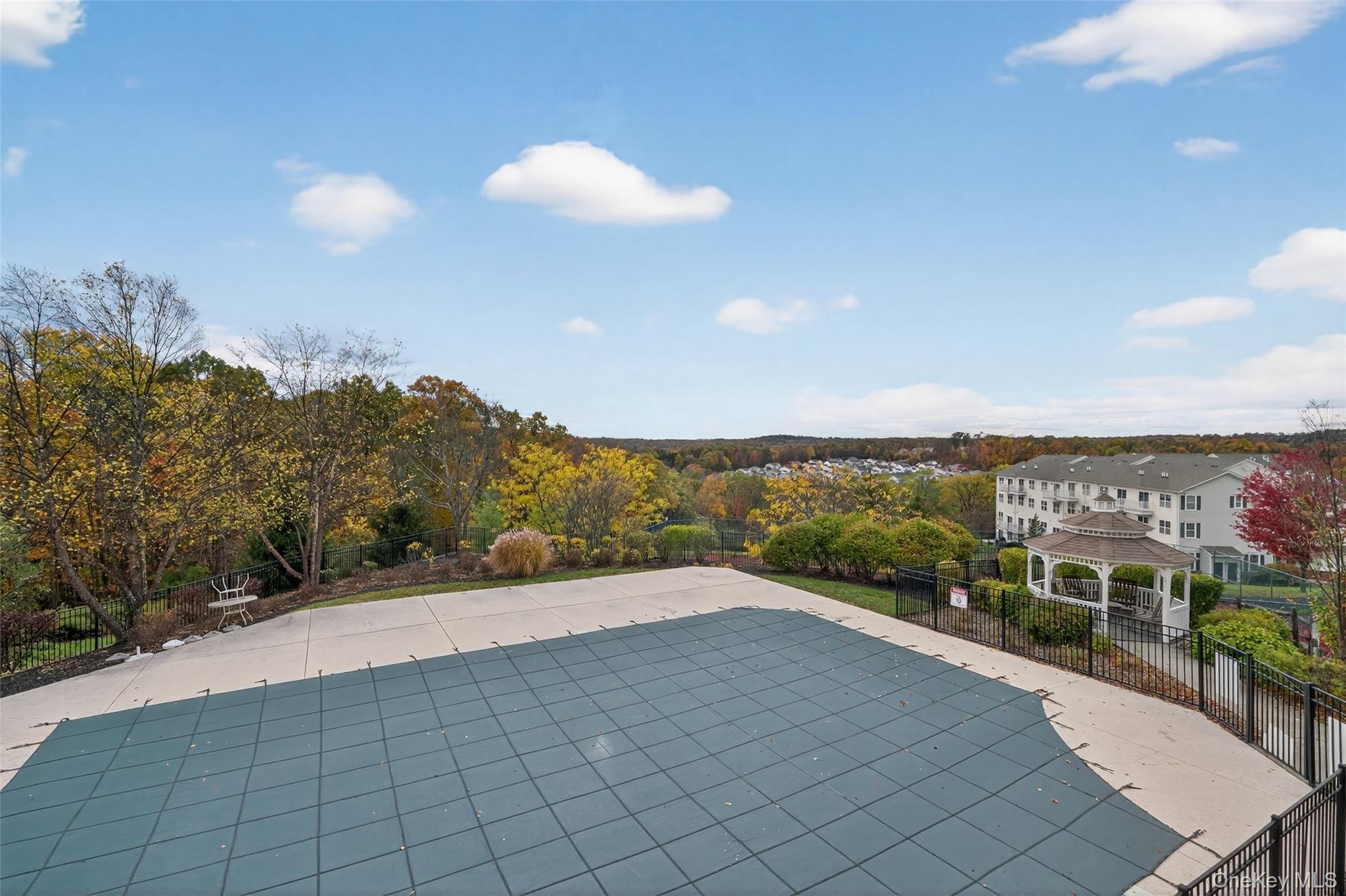 1404 Hawthorn Way, New Windsor, NY 12553