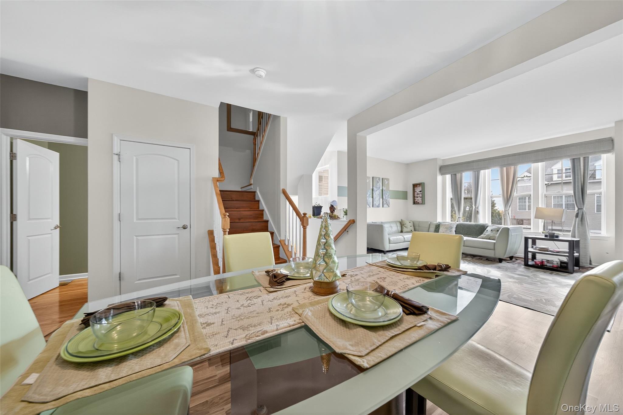 1404 Hawthorn Way, New Windsor, NY 12553