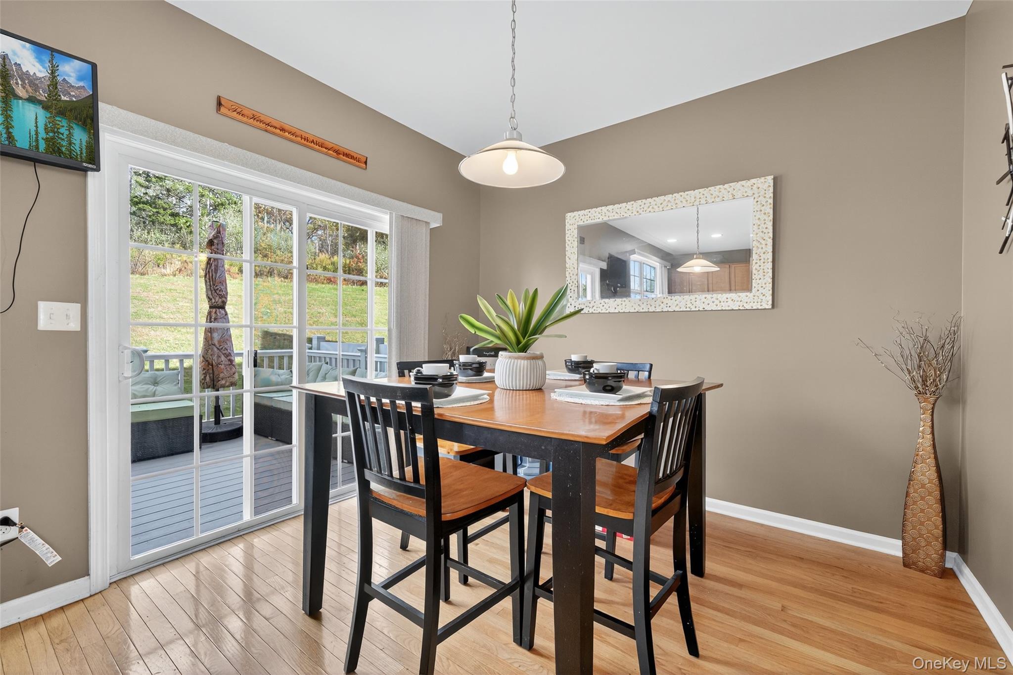 1404 Hawthorn Way, New Windsor, NY 12553