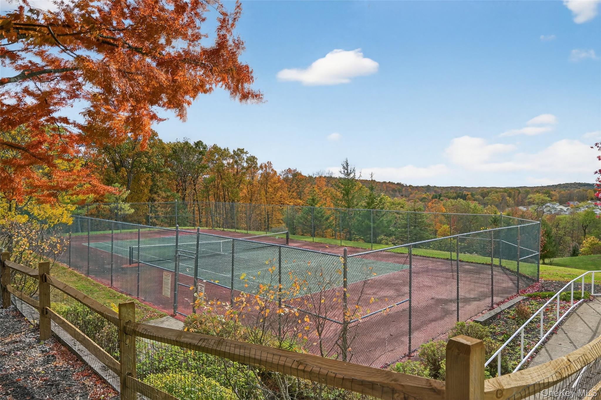 1404 Hawthorn Way, New Windsor, NY 12553