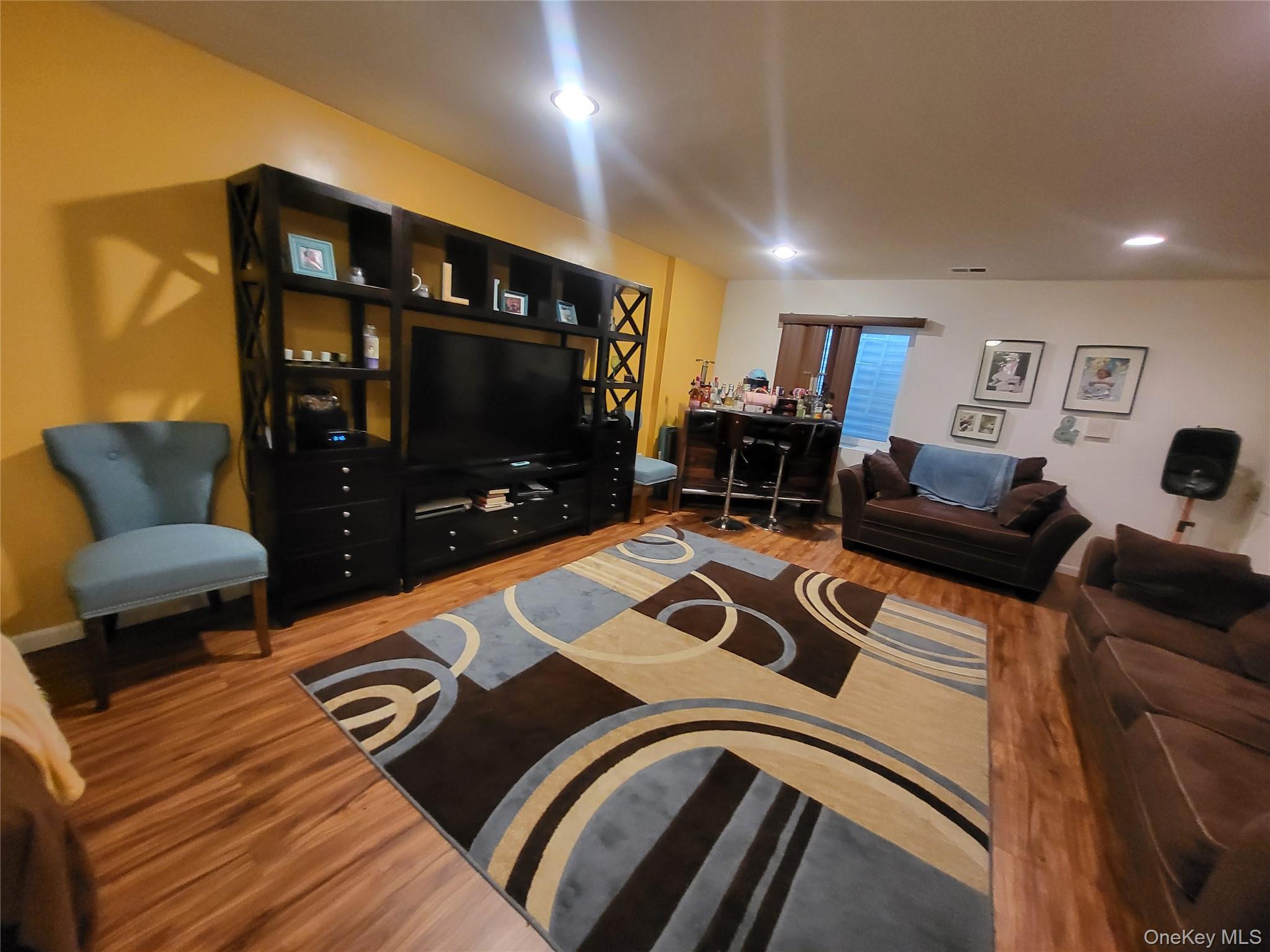 1404 Hawthorn Way, New Windsor, NY 12553