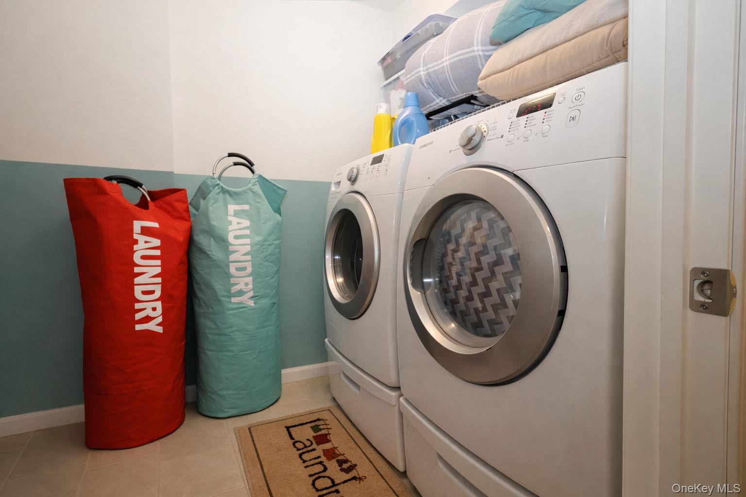 1404 Hawthorn Way, New Windsor, NY 12553