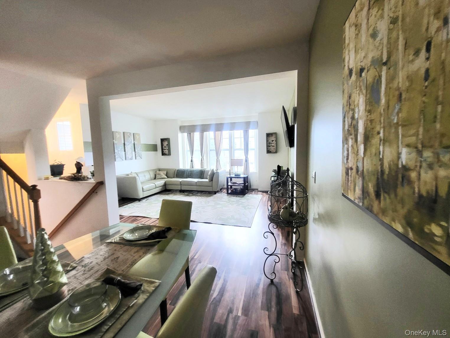 1404 Hawthorn Way, New Windsor, NY 12553