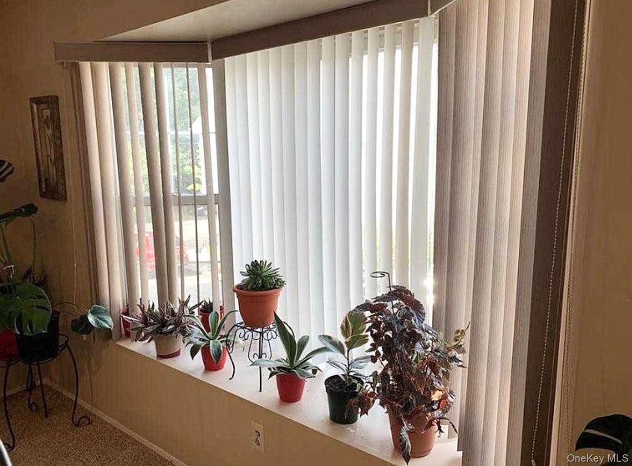 16 Linda Lane, Staten Island, NY 10312