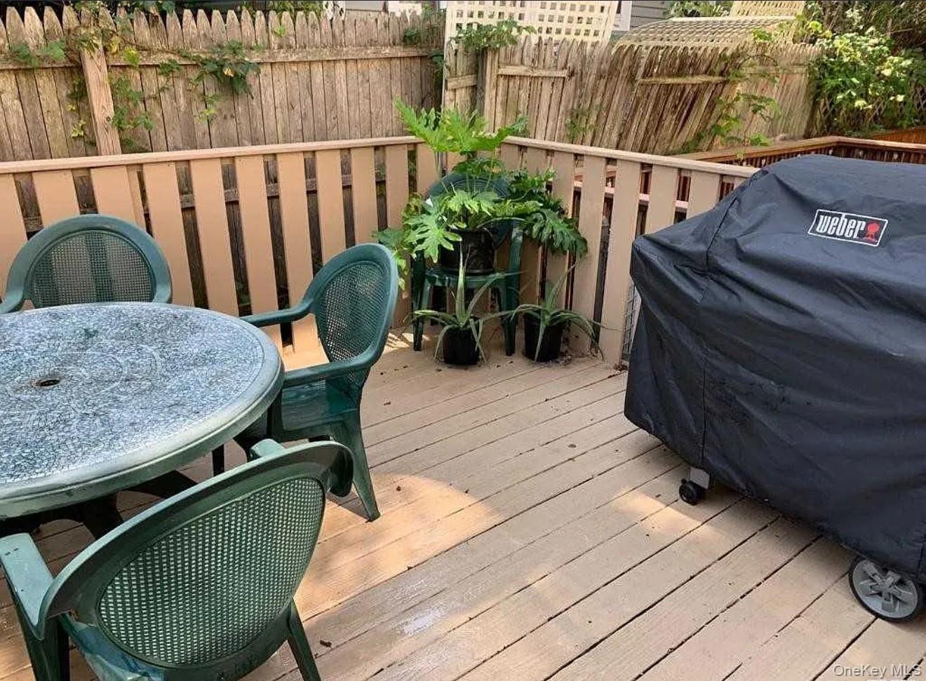 16 Linda Lane, Staten Island, NY 10312