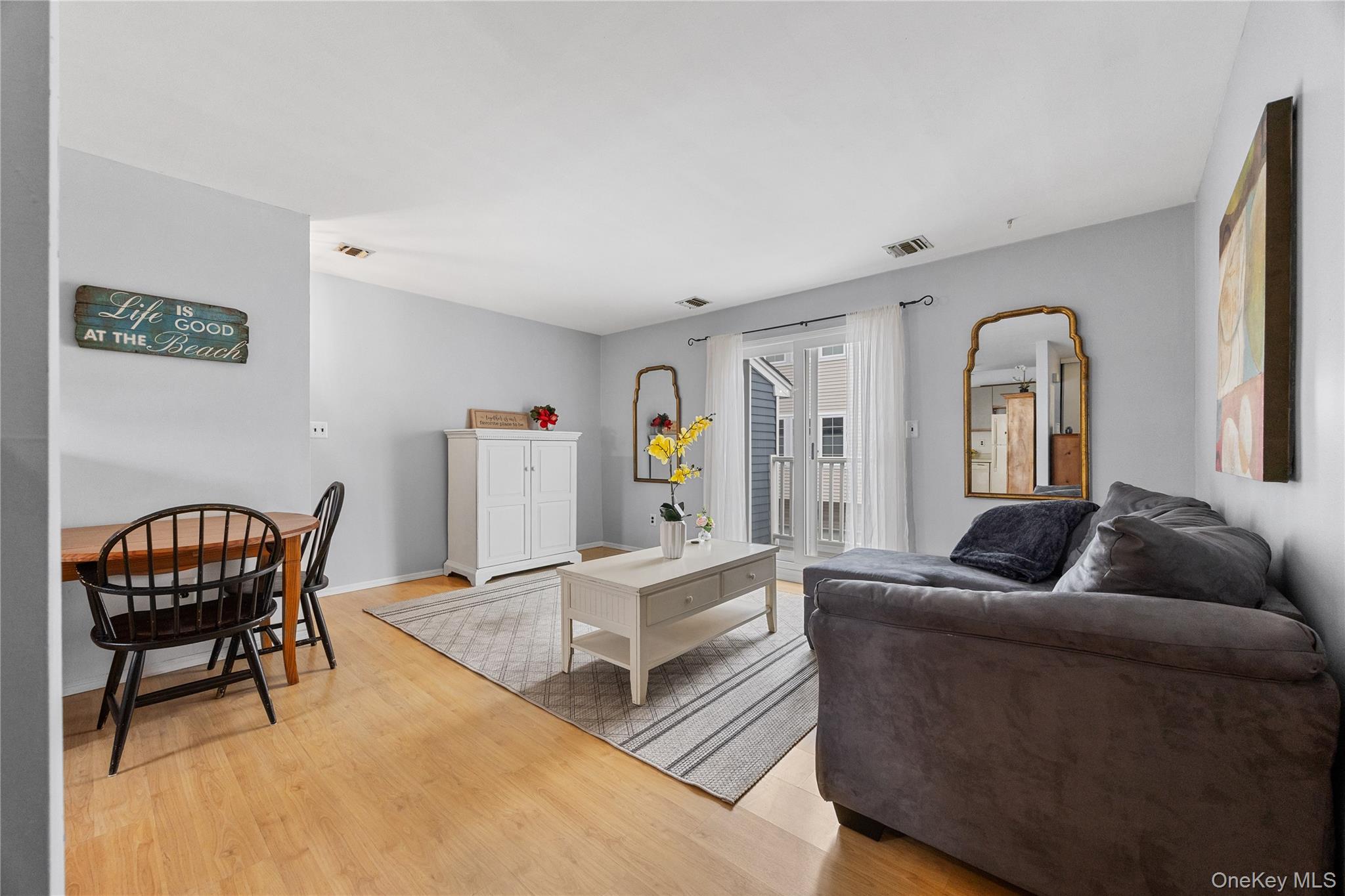 116 Westend Avenue # 8, Freeport, NY 11520