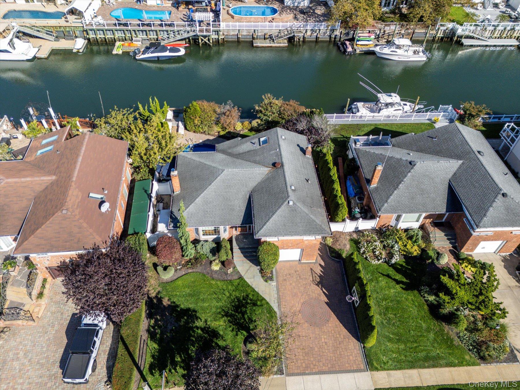 2863 Harbor Road, Merrick, NY 11566