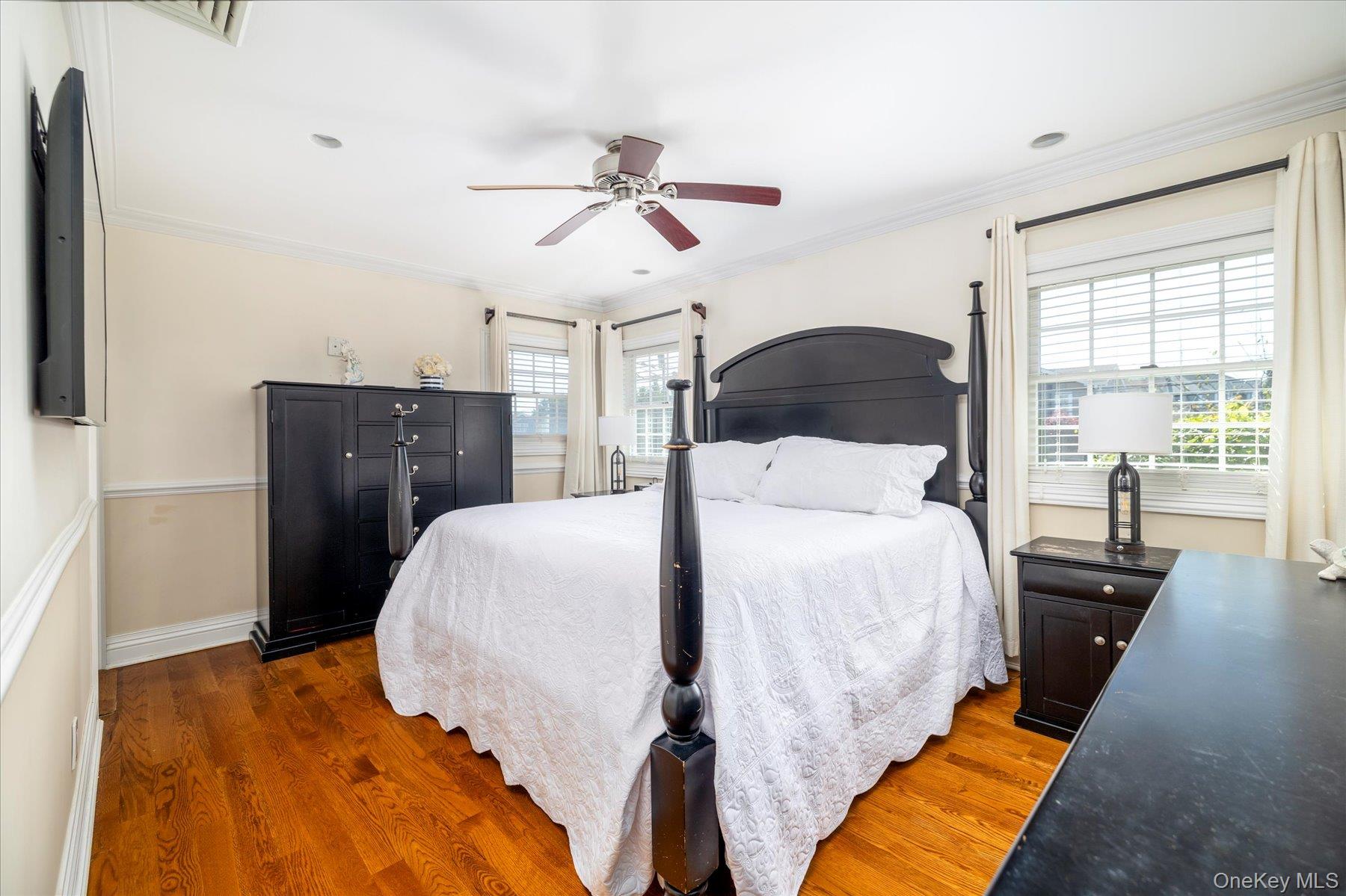 2863 Harbor Road, Merrick, NY 11566