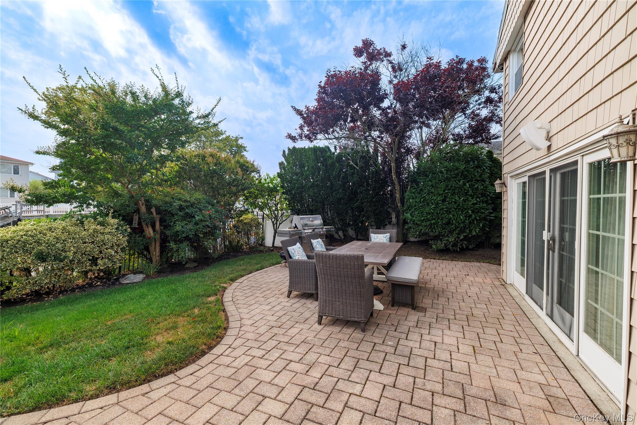 2863 Harbor Road, Merrick, NY 11566