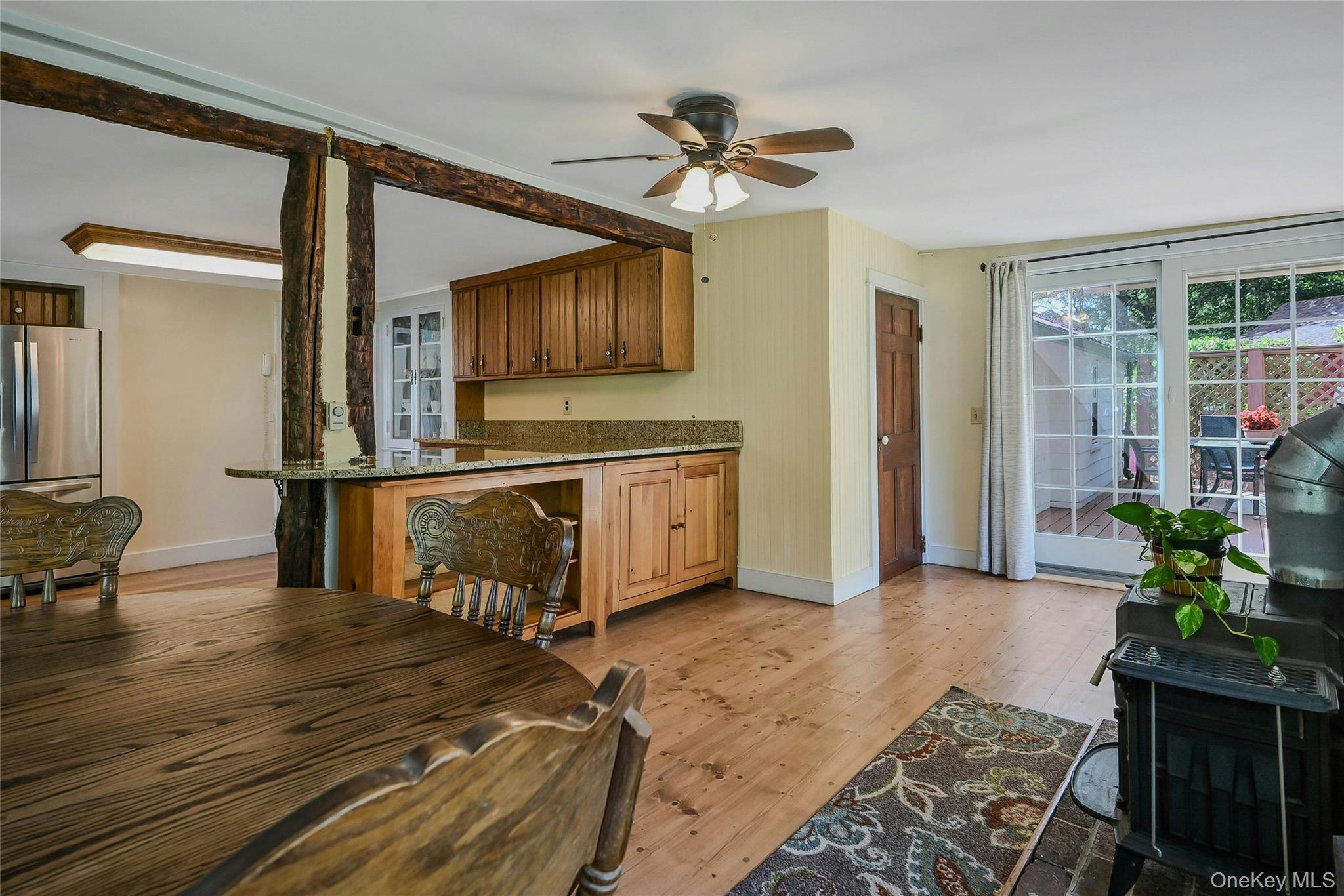 147 N Country Road, Mount Sinai, NY 11766