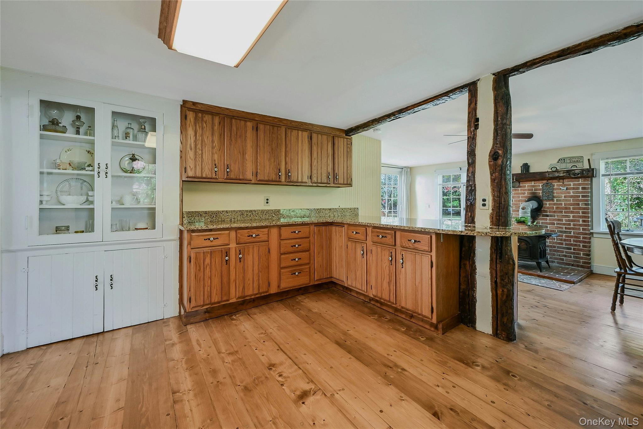 147 N Country Road, Mount Sinai, NY 11766