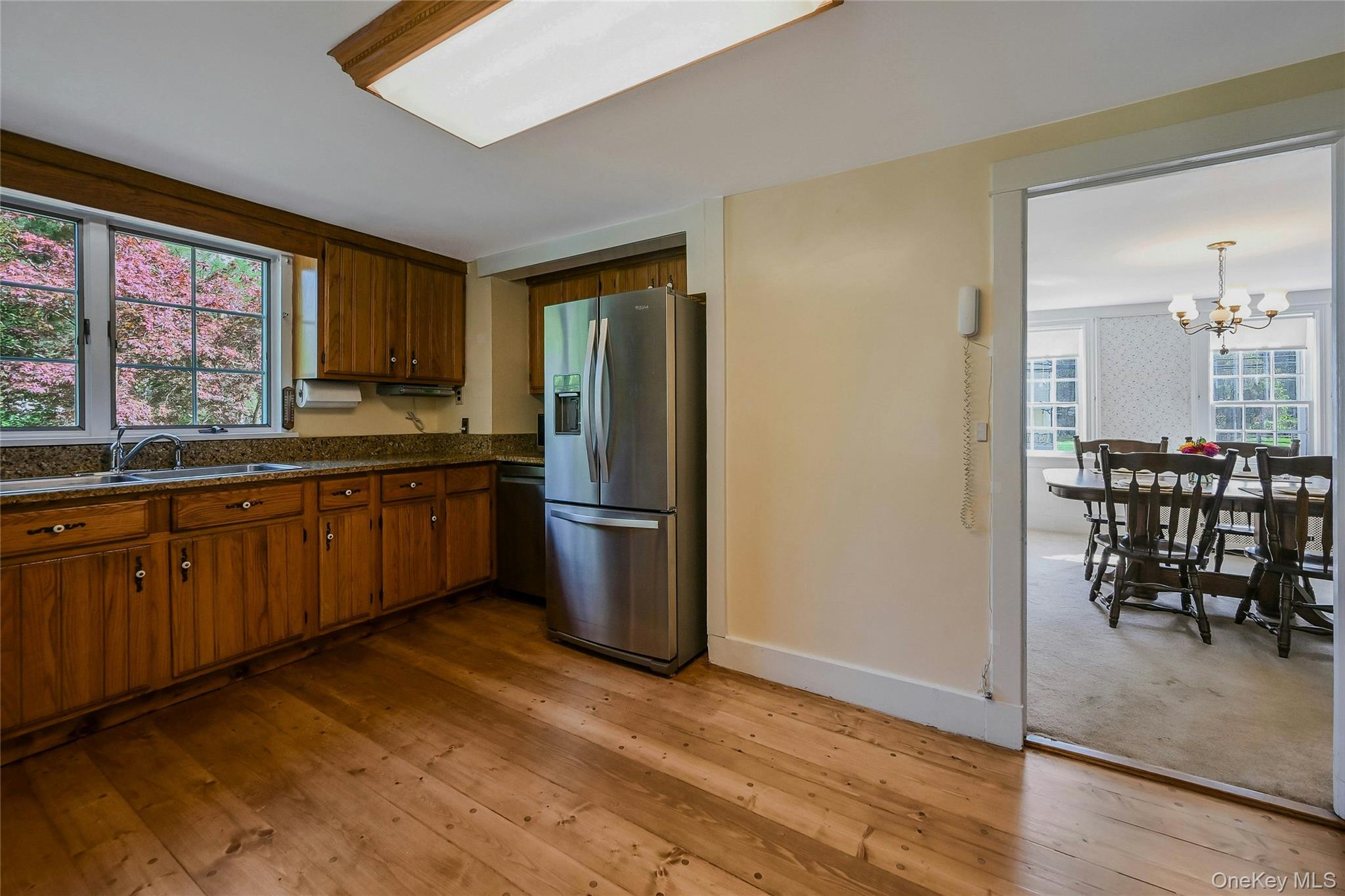 147 N Country Road, Mount Sinai, NY 11766