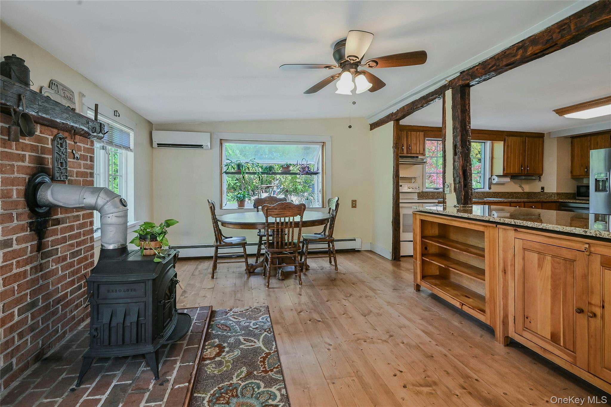 147 N Country Road, Mount Sinai, NY 11766