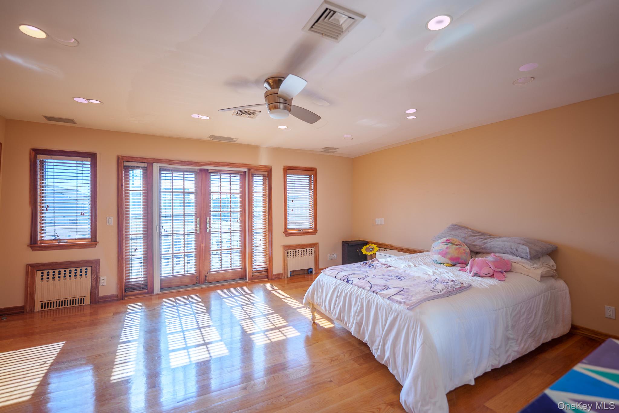 51 Bay Street, East Atlantic Beach, NY 11561