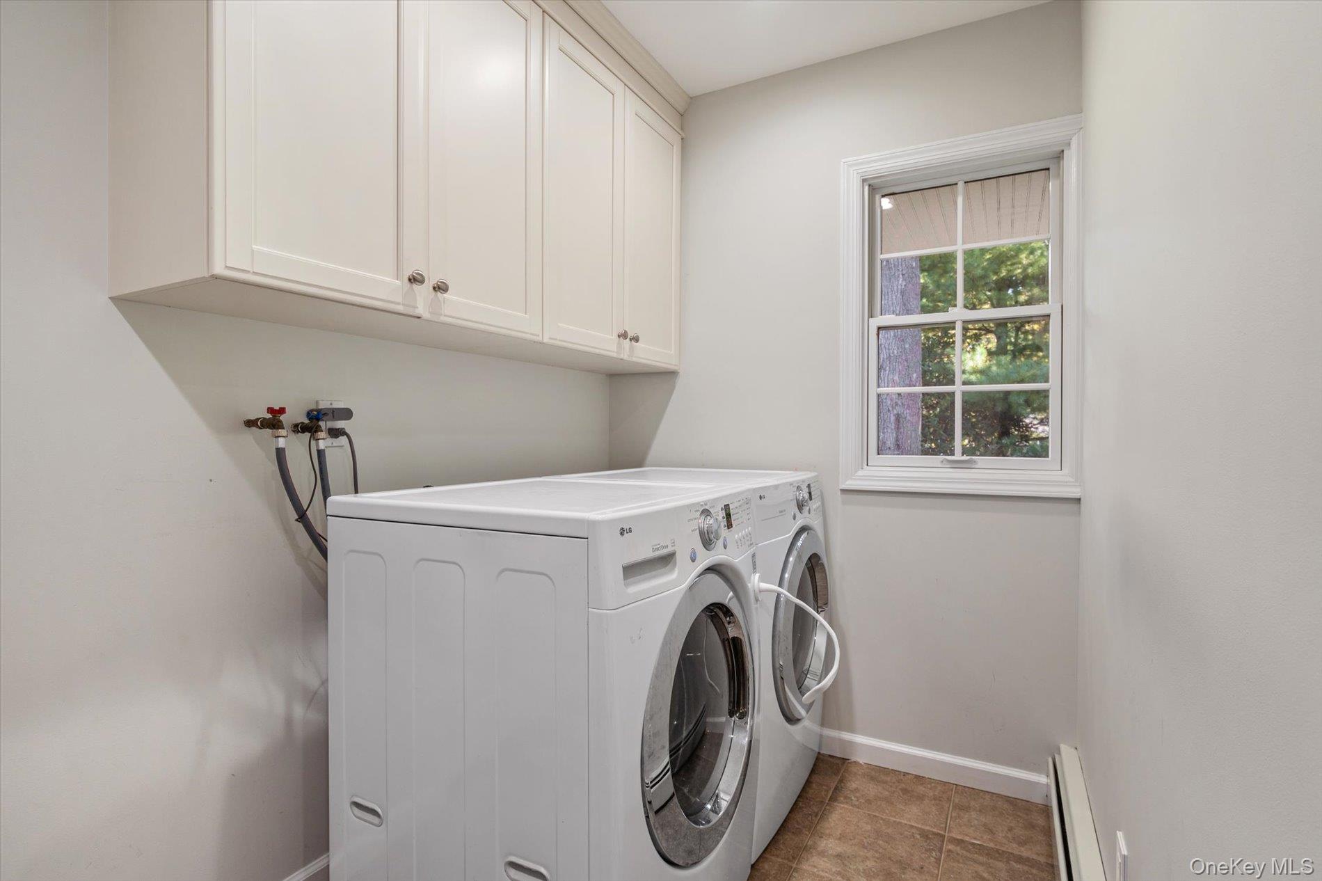 16 Tuxedo Drive, Melville, NY 11747