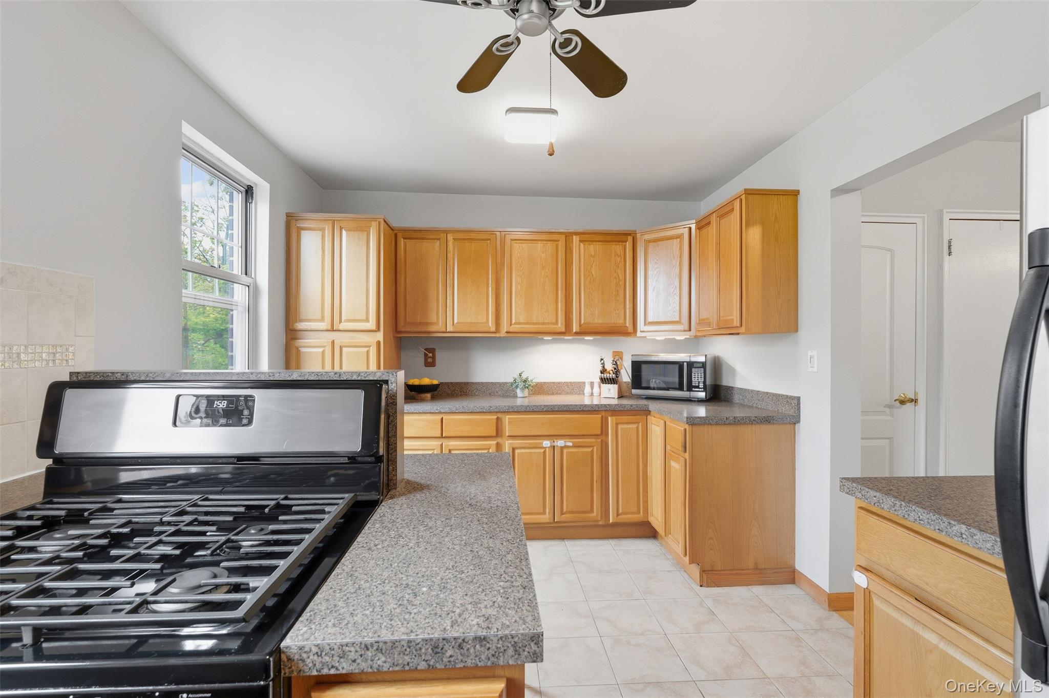 14 Soundview Avenue # 12, White Plains, NY 10606