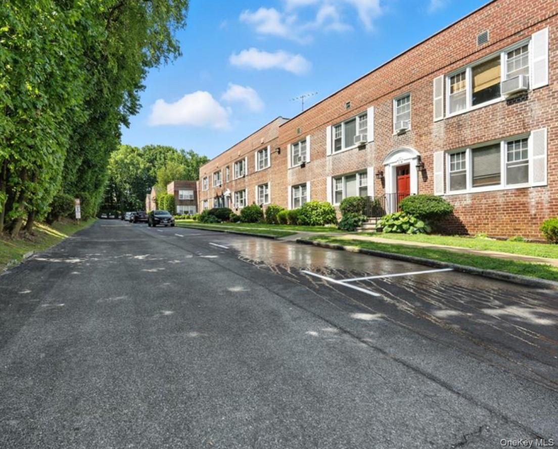 14 Soundview Avenue # 12, White Plains, NY 10606
