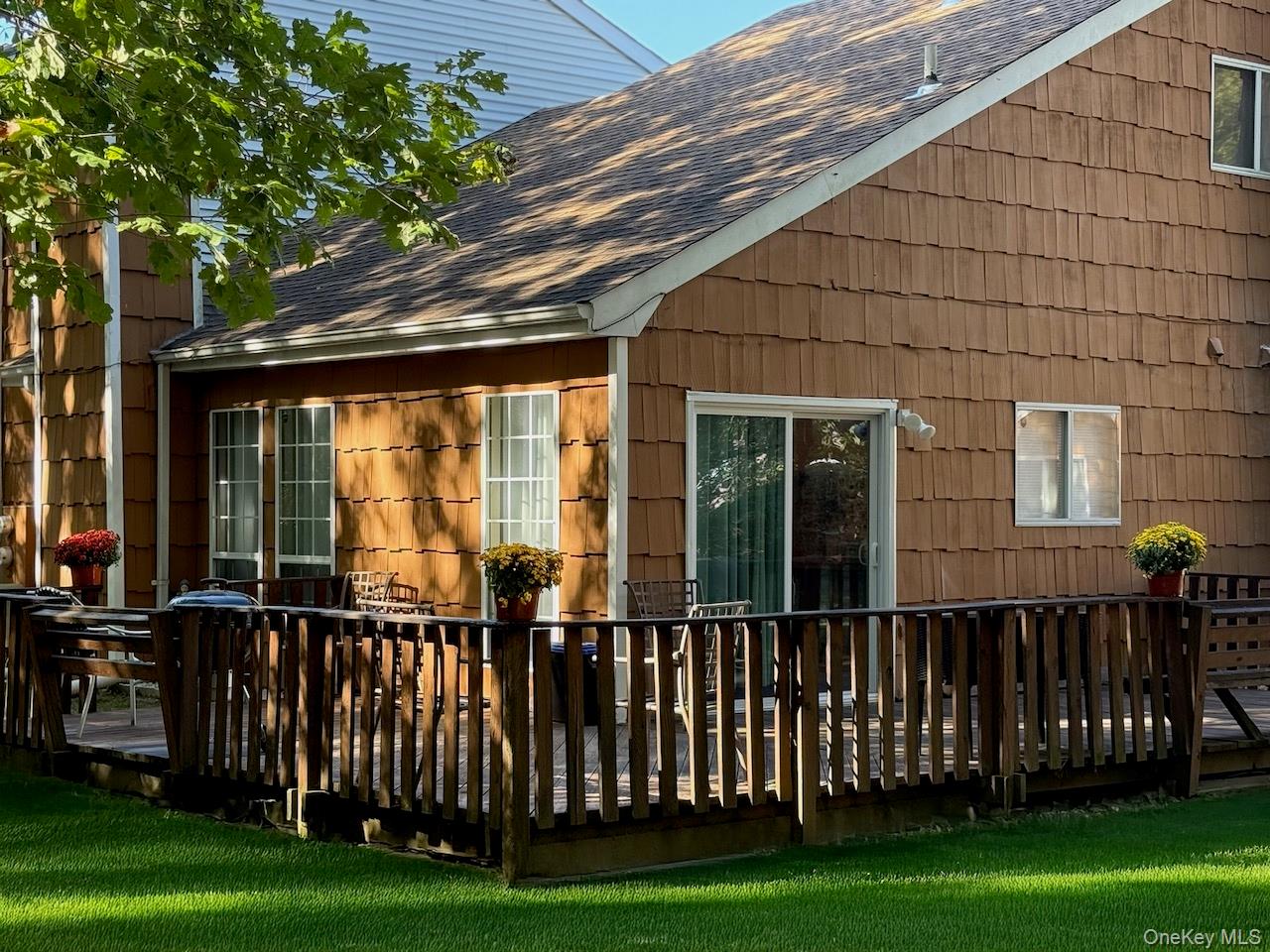 234 Ivy Meadow Court, Middle Island, NY 11953