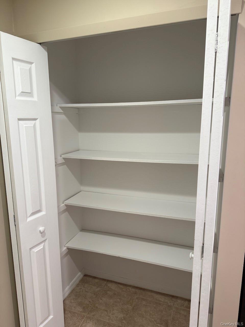 234 Ivy Meadow Court, Middle Island, NY 11953