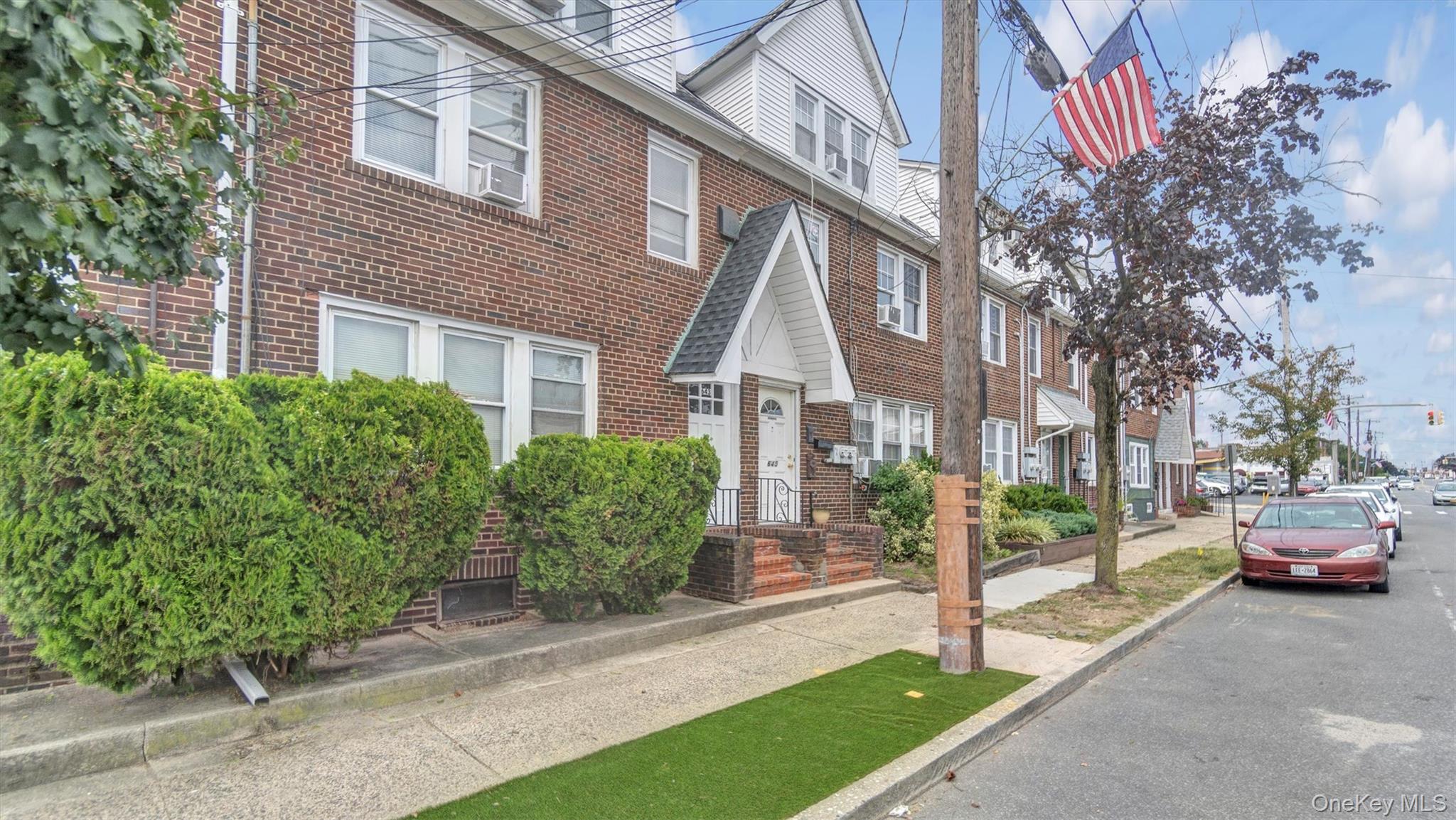 641 Willis Avenue # 2 Front, Williston Park, NY 11596