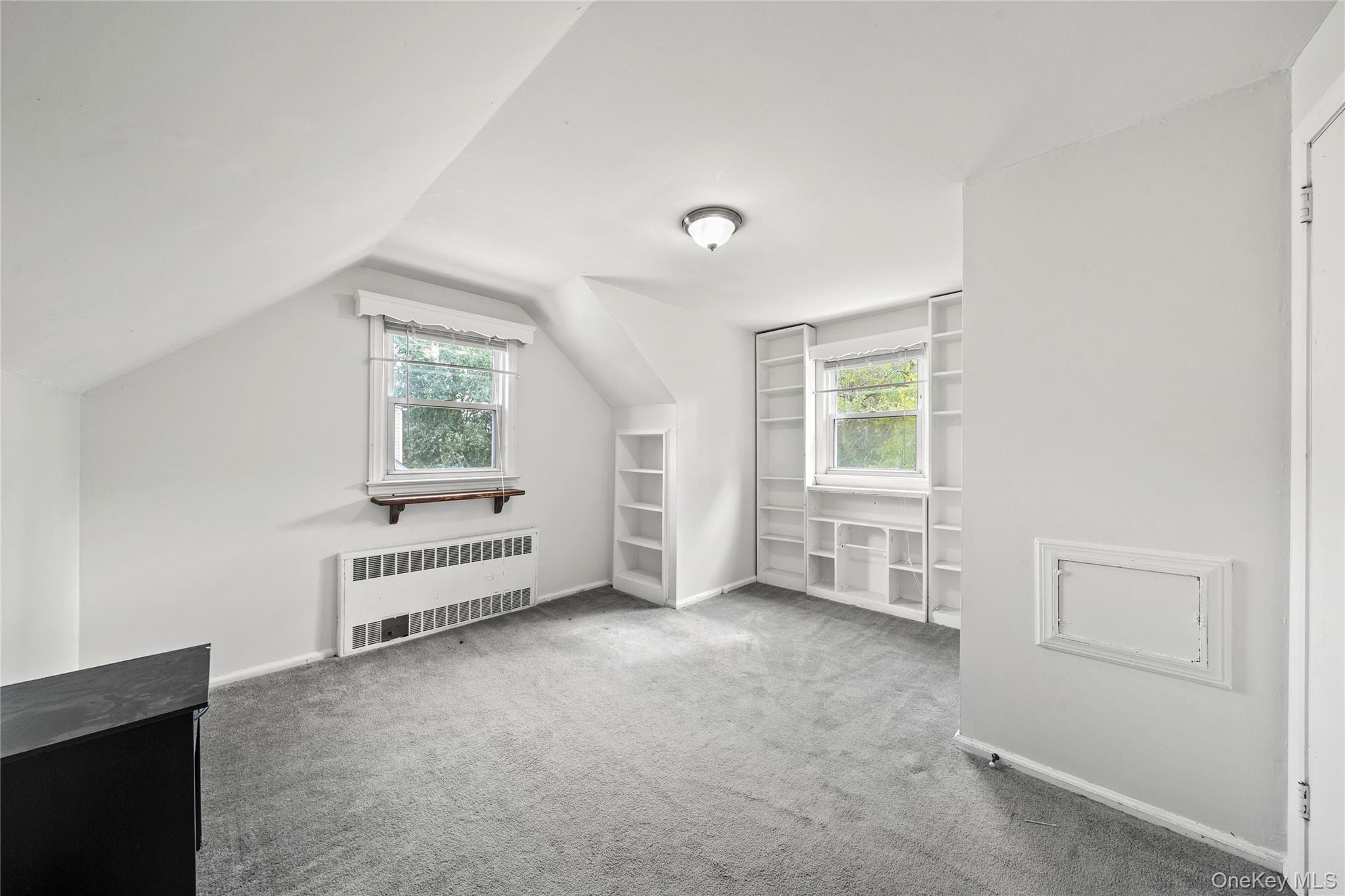 32 Phelps Lane, North Babylon, NY 11703