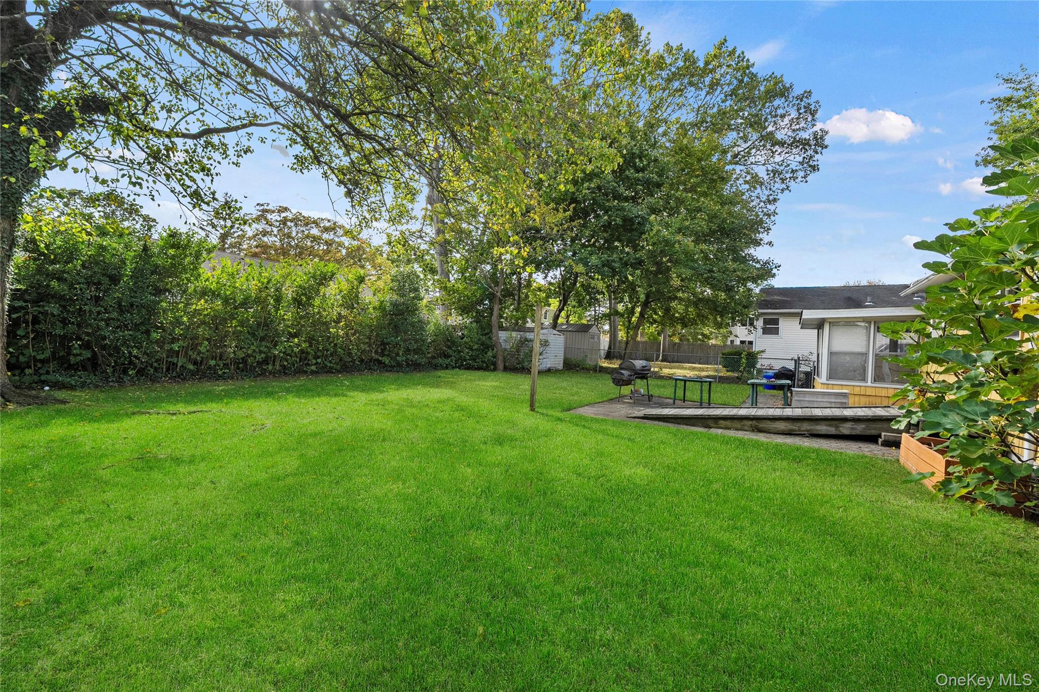 32 Phelps Lane, North Babylon, NY 11703