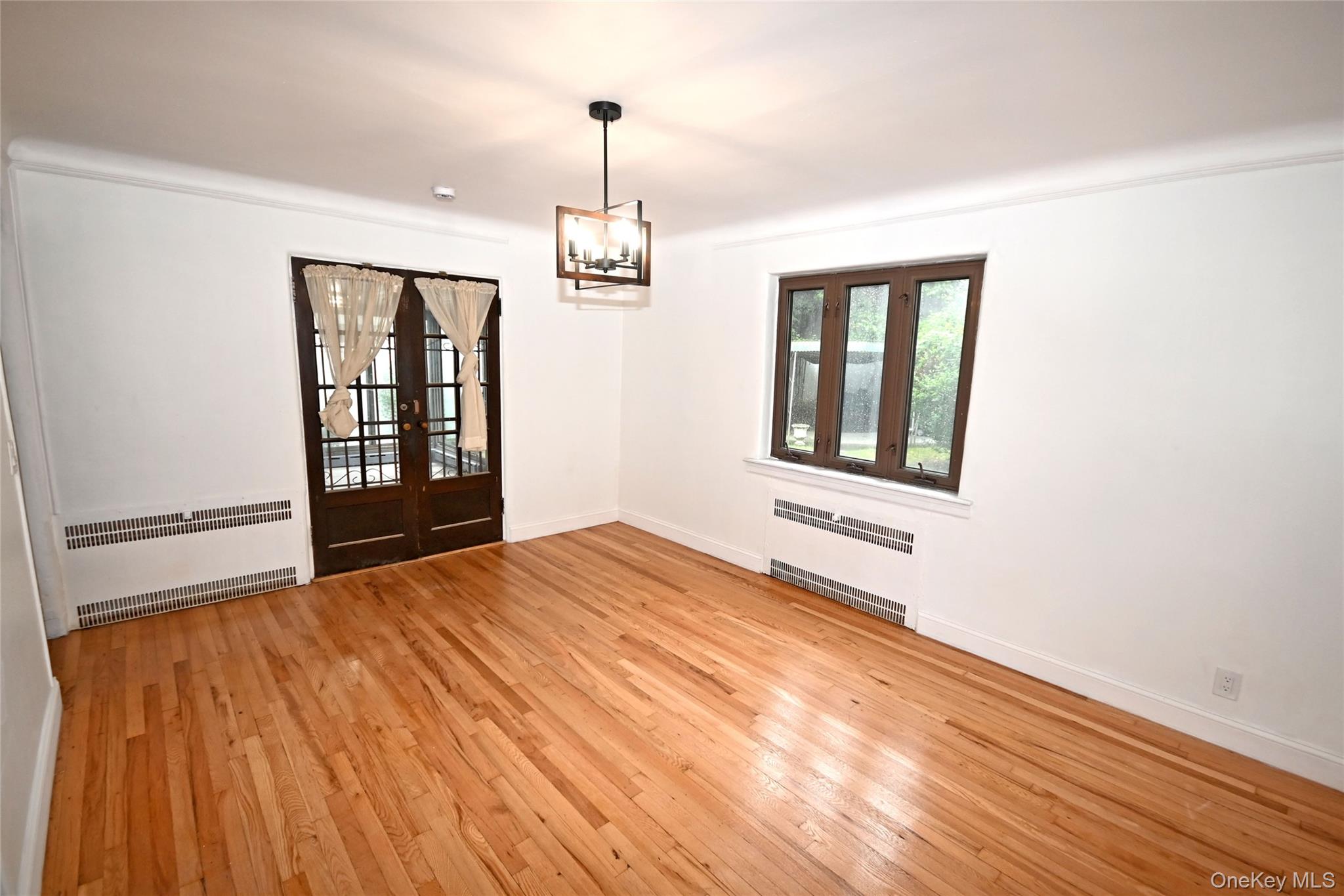 112-13 178th Street, Addisleigh Park, NY 11433