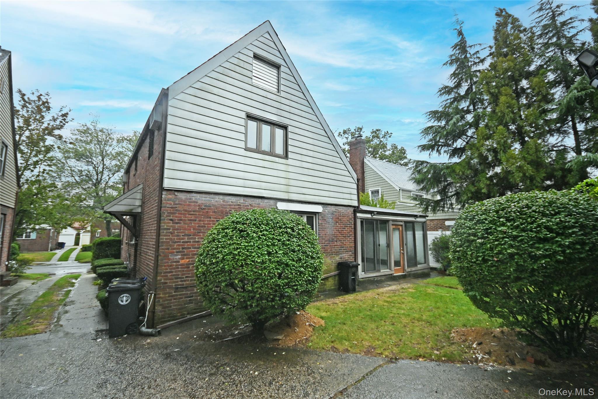 112-13 178th Street, Addisleigh Park, NY 11433