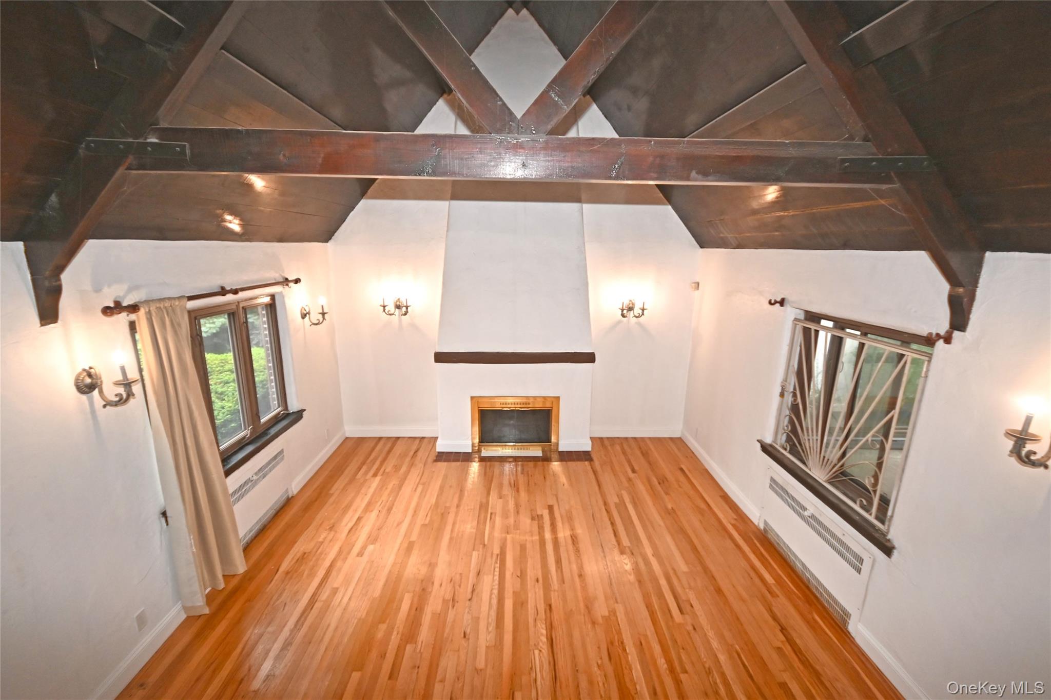 112-13 178th Street, Addisleigh Park, NY 11433