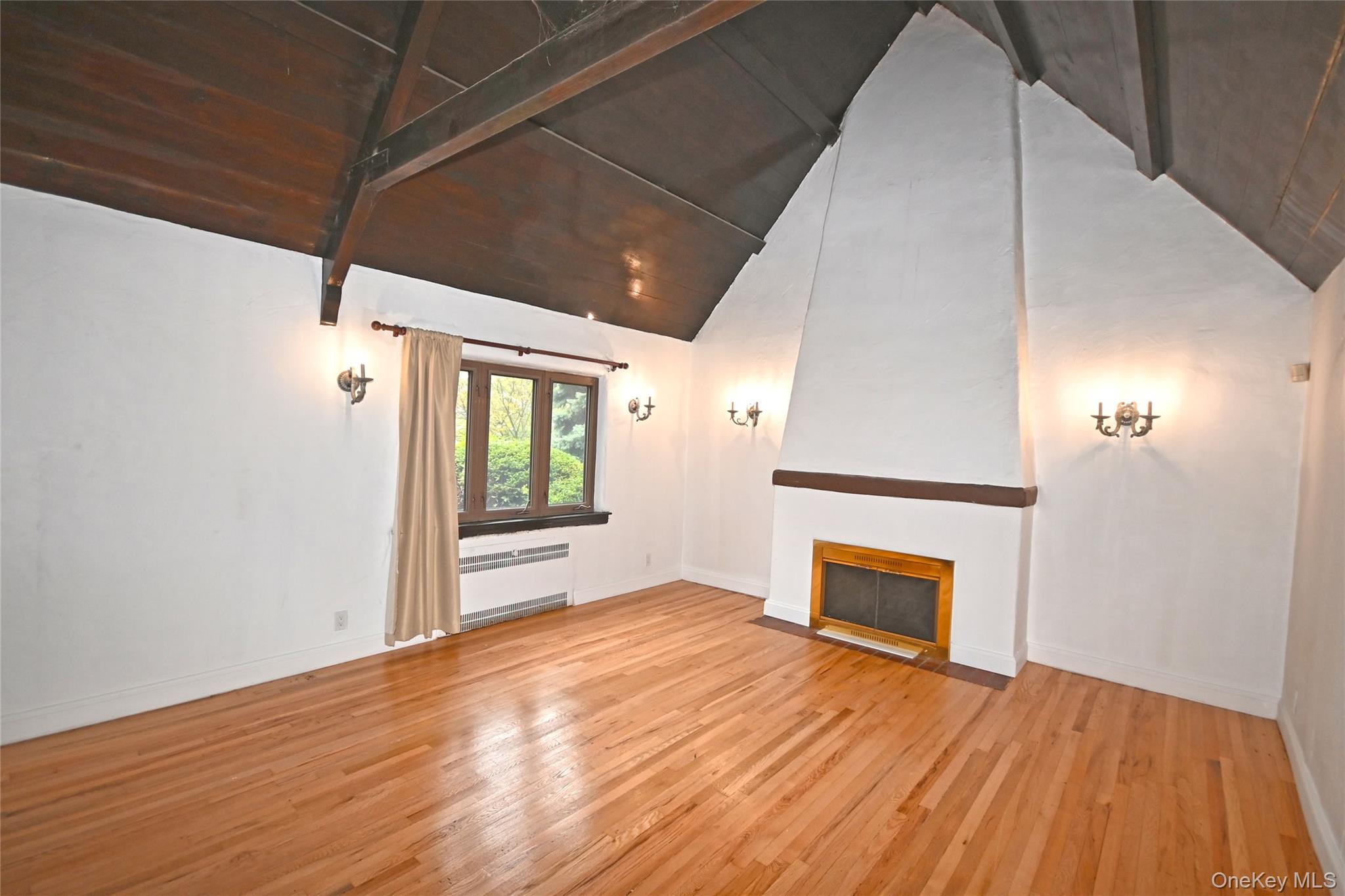 112-13 178th Street, Addisleigh Park, NY 11433