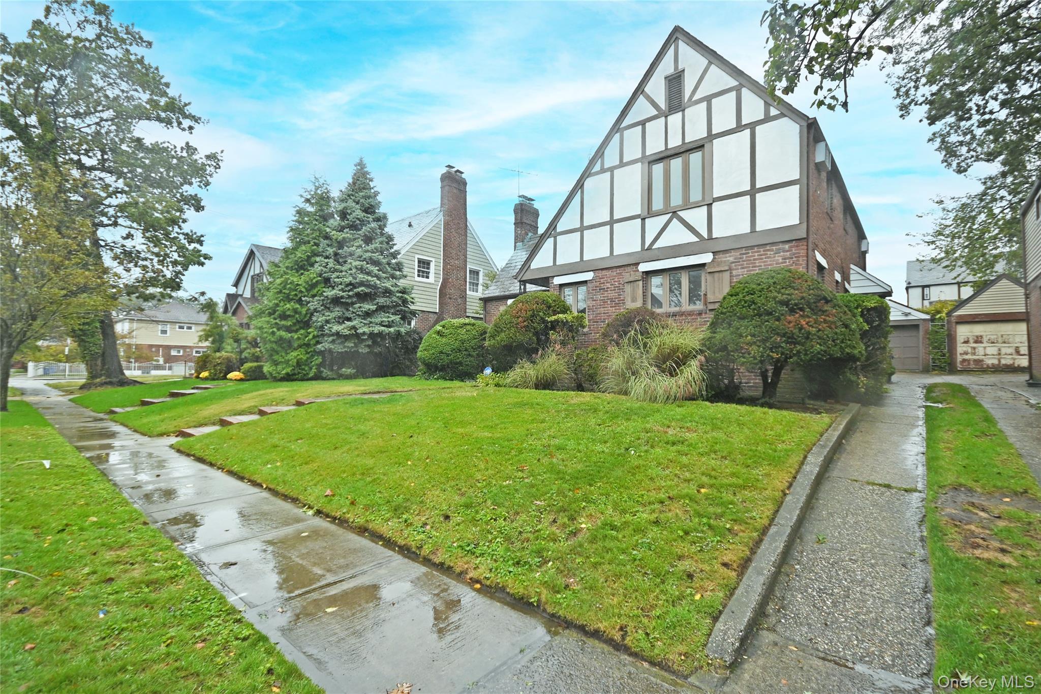 112-13 178th Street, Addisleigh Park, NY 11433