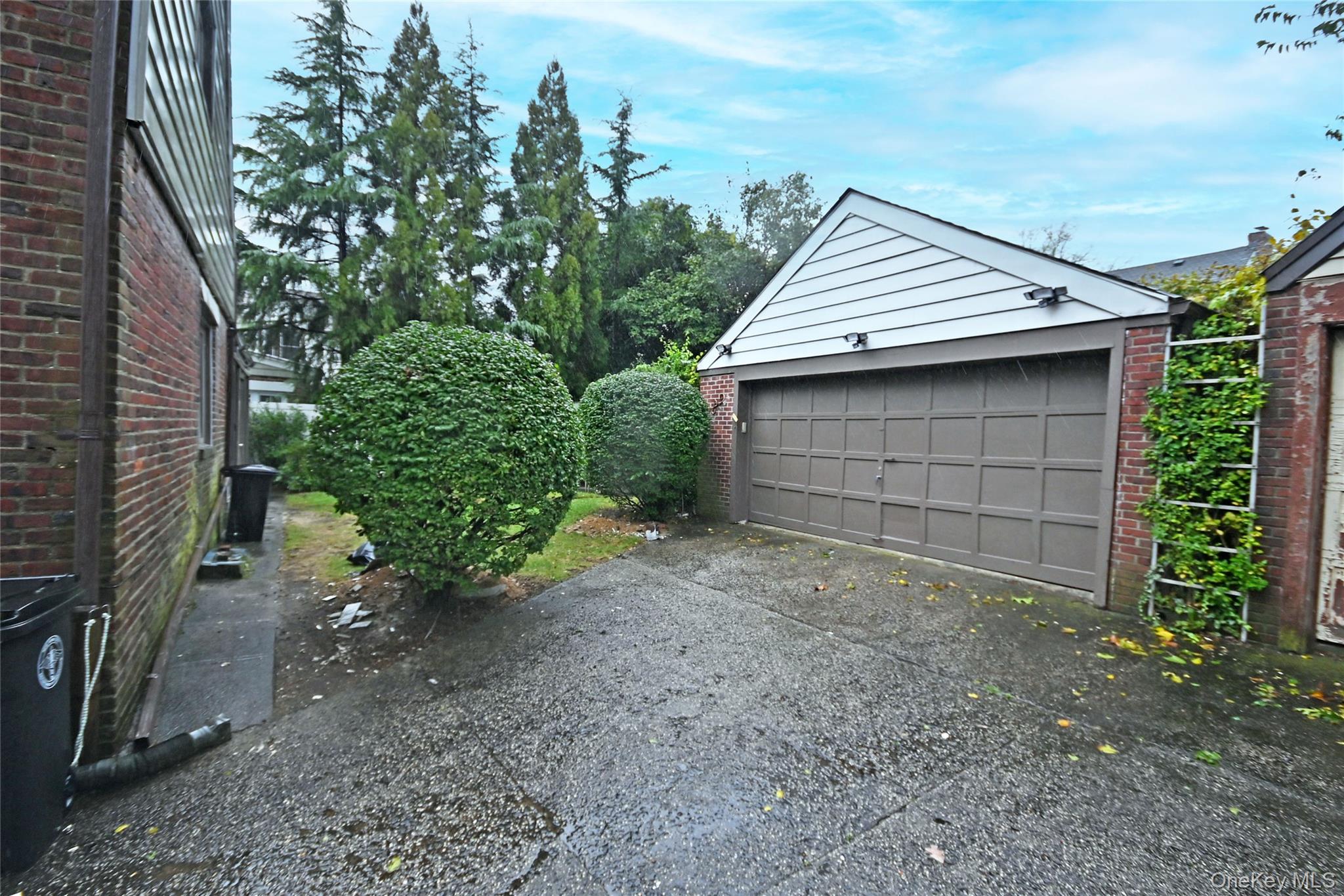 112-13 178th Street, Addisleigh Park, NY 11433