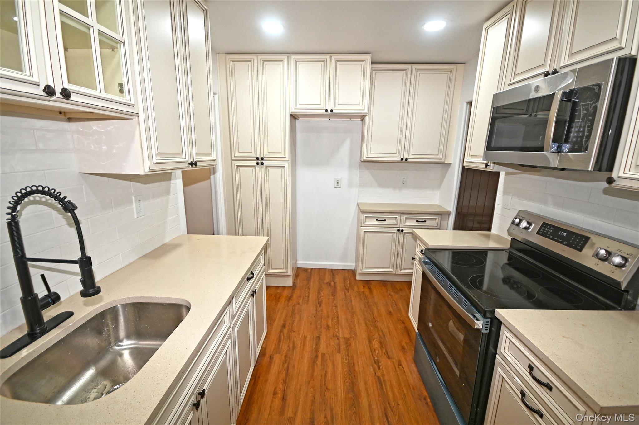 112-13 178th Street, Addisleigh Park, NY 11433