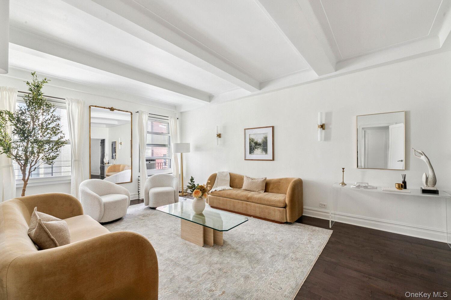 New York (Manhattan), NY 10019