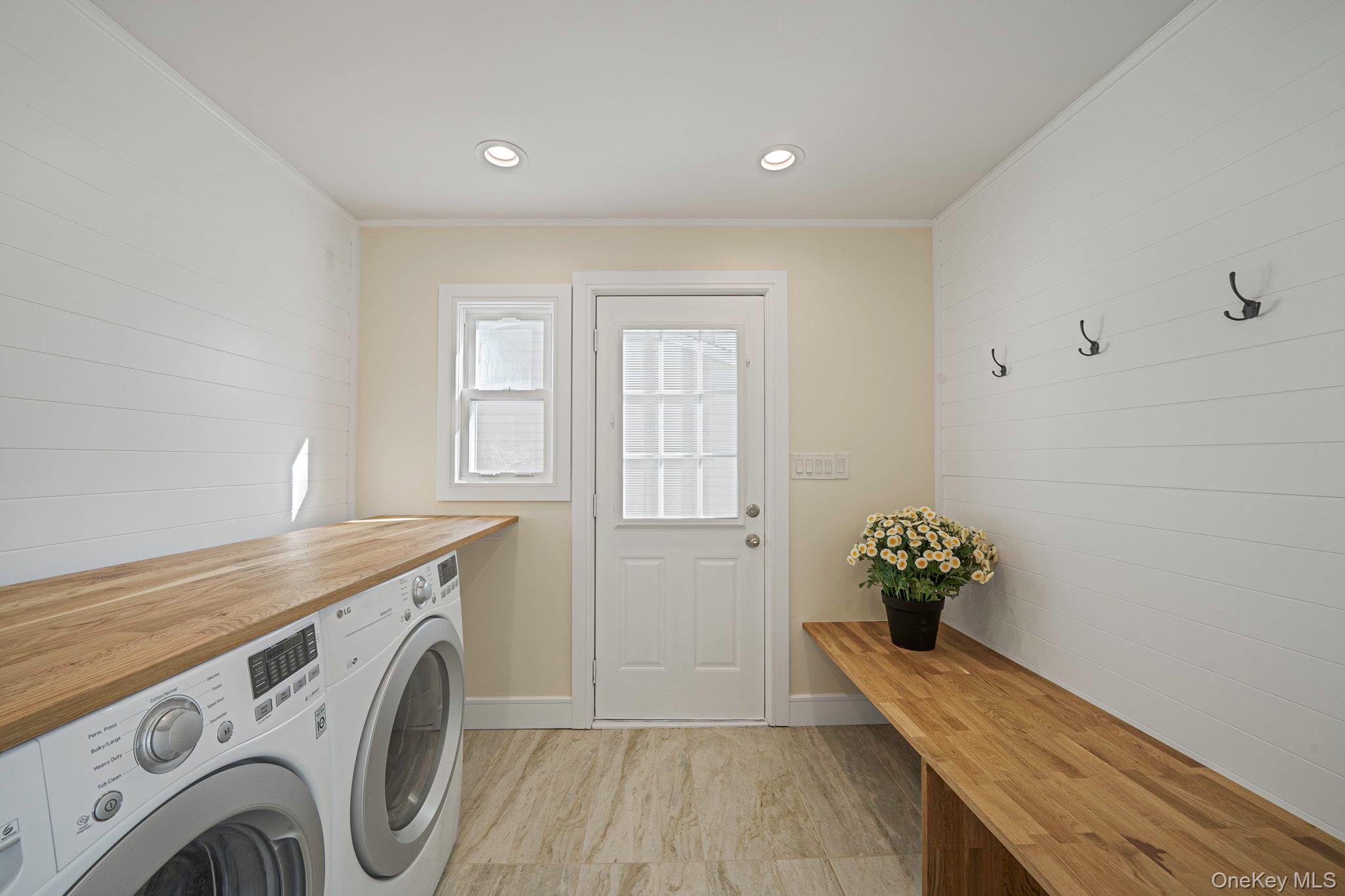 27 Midlawn Drive, Massapequa, NY 11758