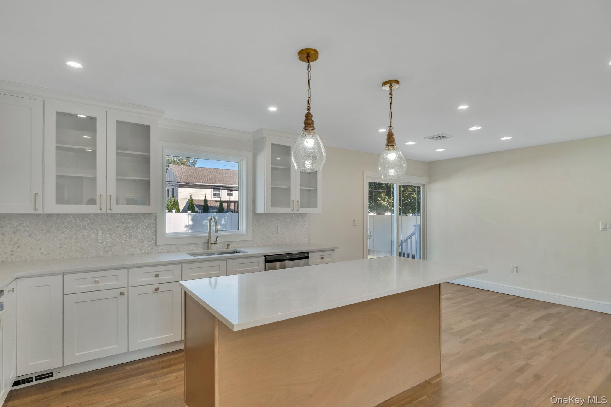 27 Midlawn Drive, Massapequa, NY 11758